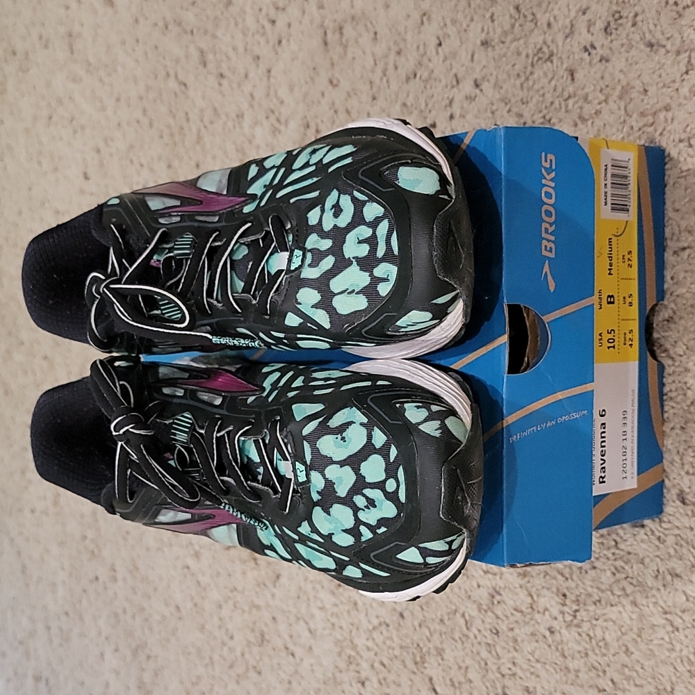 Women's Brooks Ravenna 6 running shoes 10.5